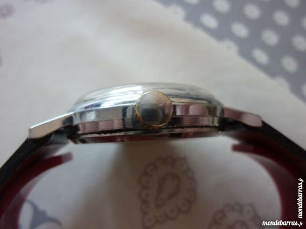 STRATO montre m&eacute;canique 15 rubis DIV0526 Bijoux et montres