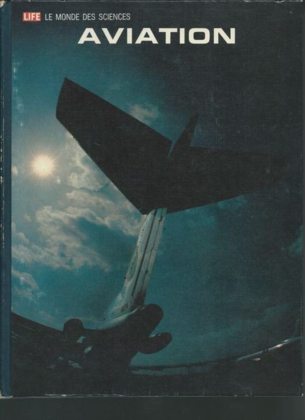 LE MONDE DES SCIENCES " AVIATION " Livres et BD
