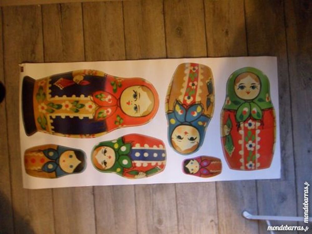 Stickers Poup&eacute;es Russes - neuf Décoration
