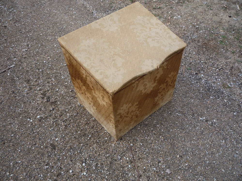 Coffre en bois ancien Meubles