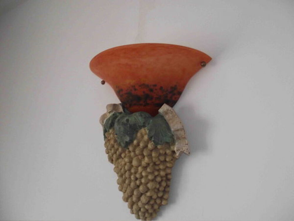 2 appliques en p&acirc;te souffl&eacute;e &agrave; la bouche Décoration