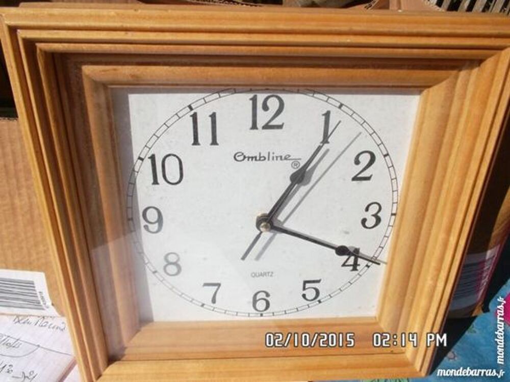 pendule en bois Décoration