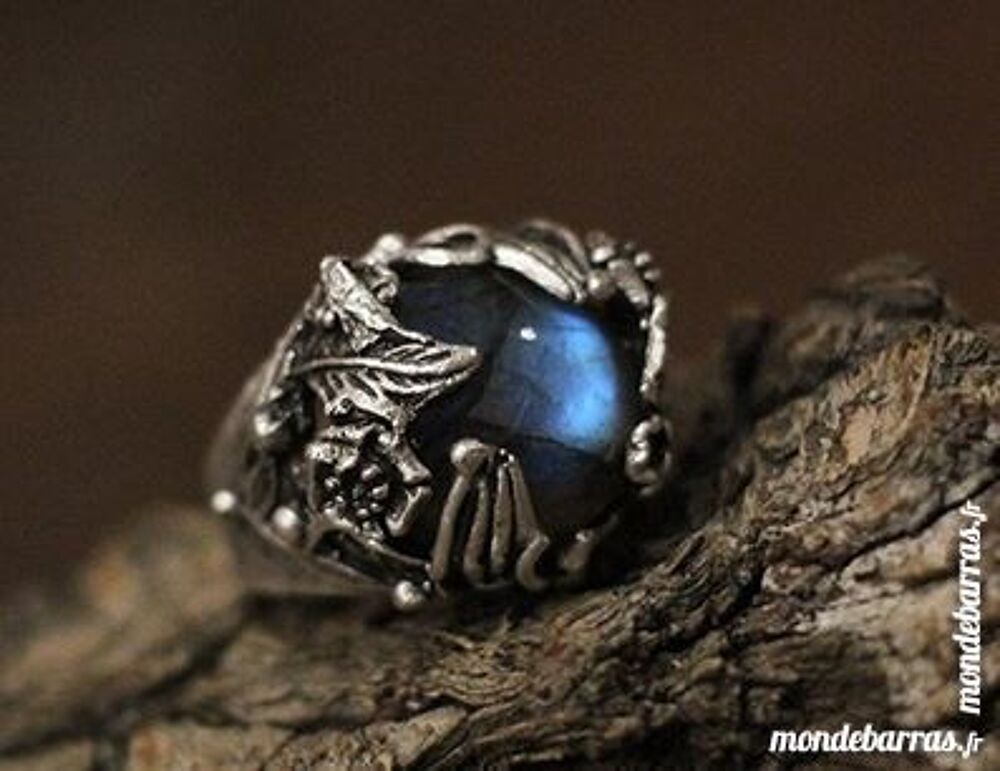 Bague artisanale avec Labradorite Bijoux et montres