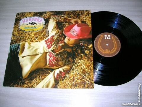 MAXI 45 TOURS MADONNA Music  4 VERSIONS 23 Nantes (44)