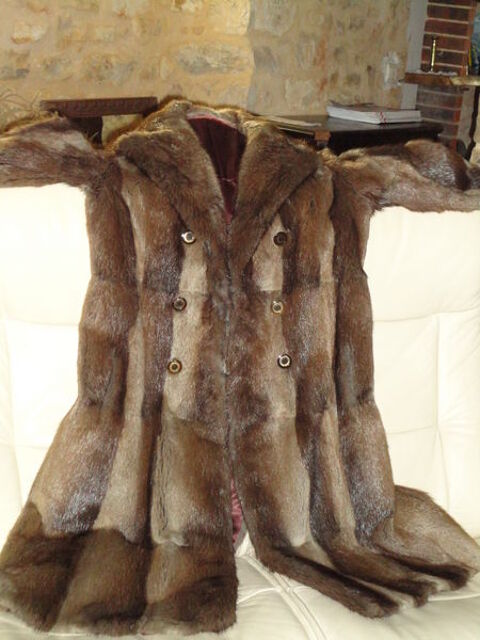 manteau fourrure en ONDATRA 480 Concorès (46)