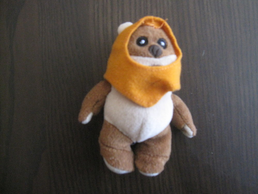 Peluche ewok mac do 12cm Jeux / jouets