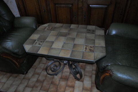 table artisanale en fer forge dessus carrelee 130 Amélie-les-Bains-Palalda (66)