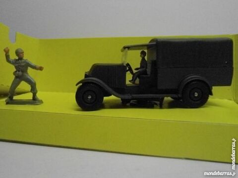Renault KZ transport de troupe militaire - SOLIDO 25 Follainville-Dennemont (78)
