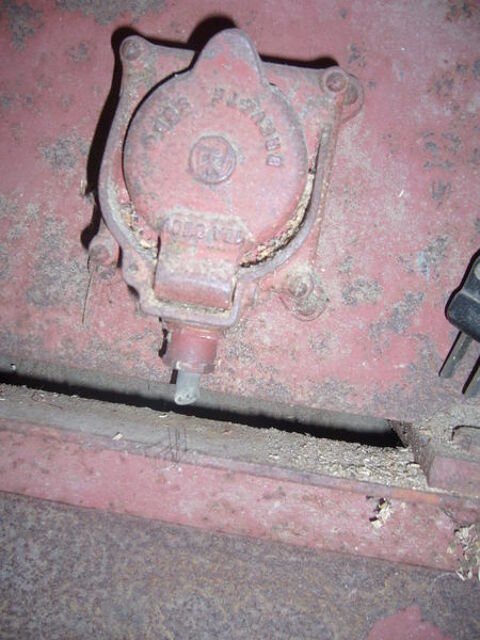 scie a bches 0 Les chelles (73)