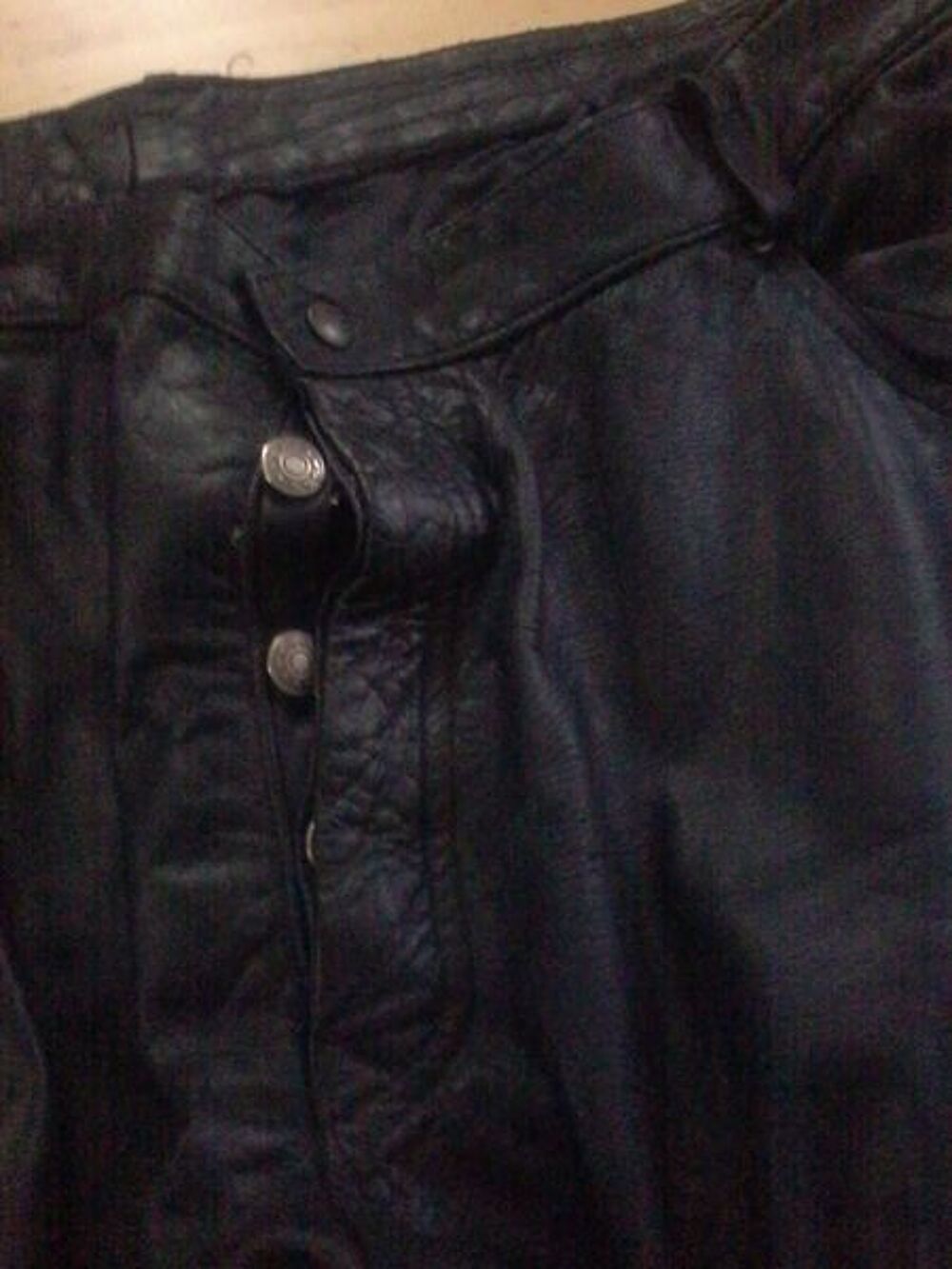 pantalon cuir marque "bikercuir" Vêtements