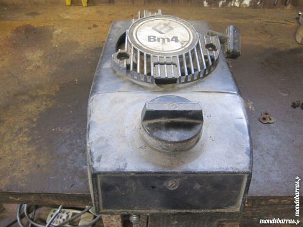 R&eacute;servoir + lanceur moteur Bernard Bricolage
