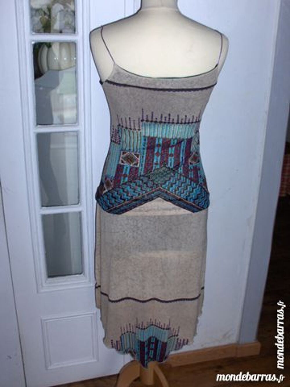 ROBE bretelles &laquo; RECTANGLE BLANC &raquo; 38/40 Vêtements
