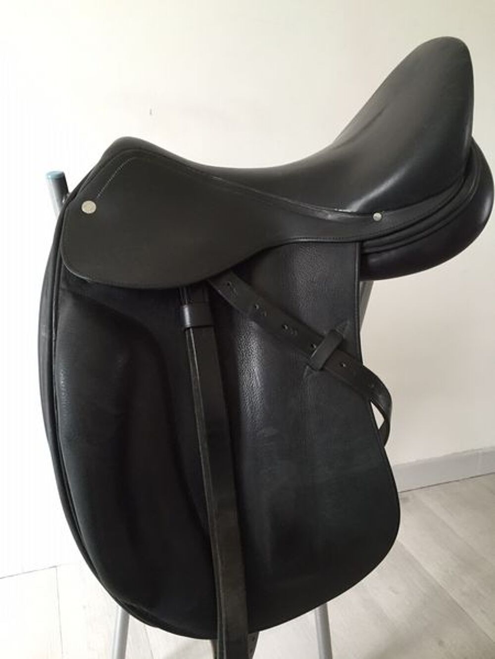 Selle de dressage Herm&egrave;s Corlandus noire Sports
