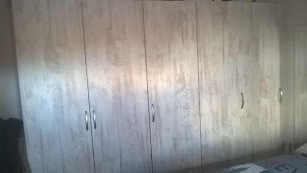 Armoire chambre Meubles