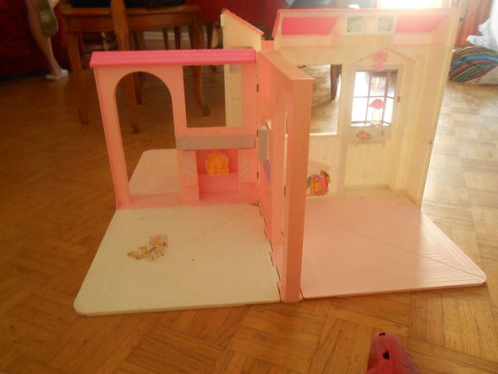 Maison de poup&eacute;e Barbie Jeux / jouets