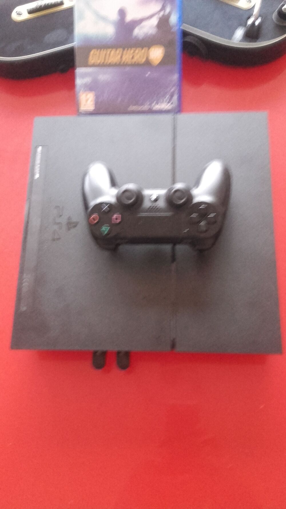 ps4+pack guitare heroes Consoles et jeux vidéos