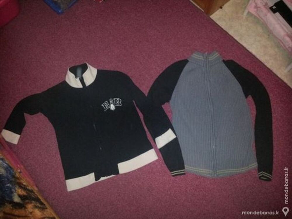 lot de pull polaire et gilet enfants Vêtements enfants
