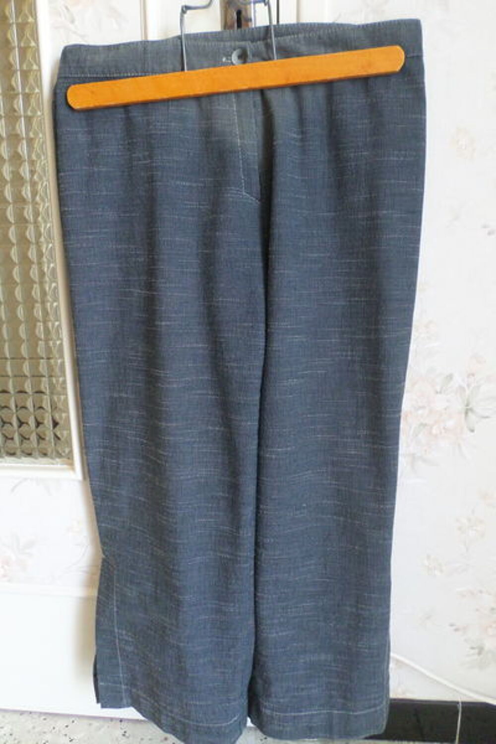 ensemble pantacourt et veste
Vêtements