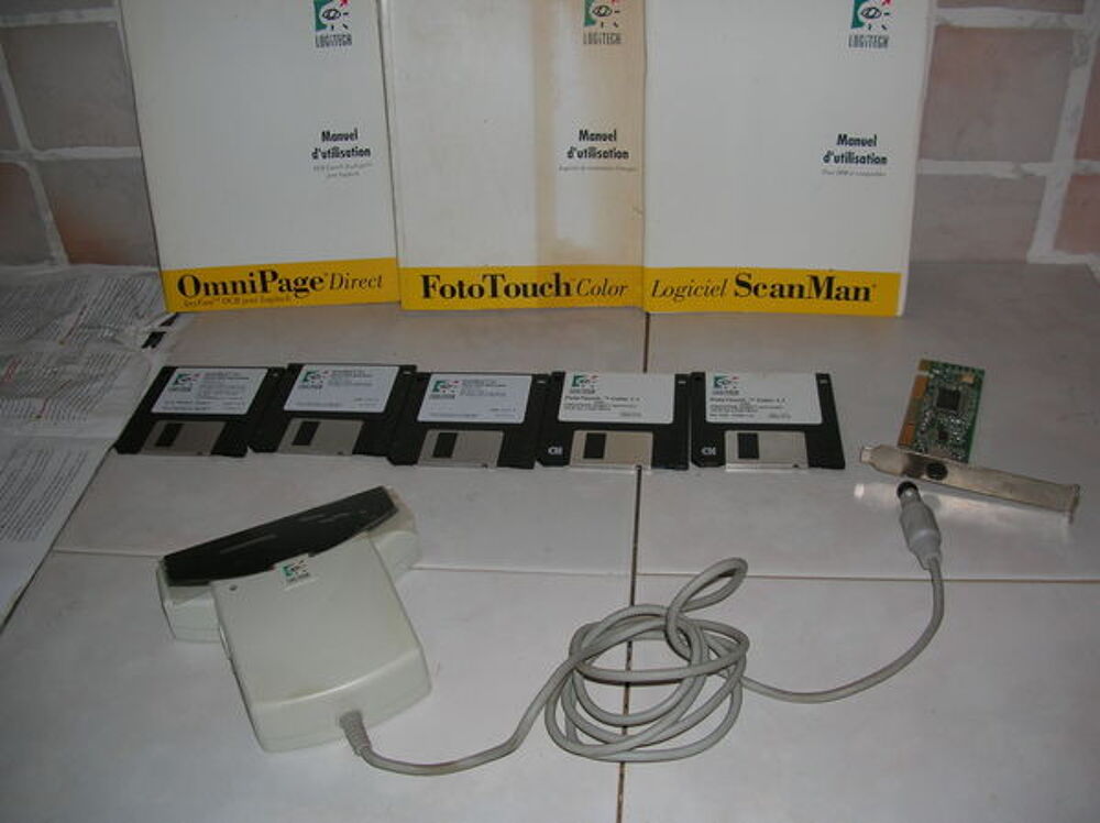 SCANNER &agrave; MAIN LOGITECH Matériel informatique