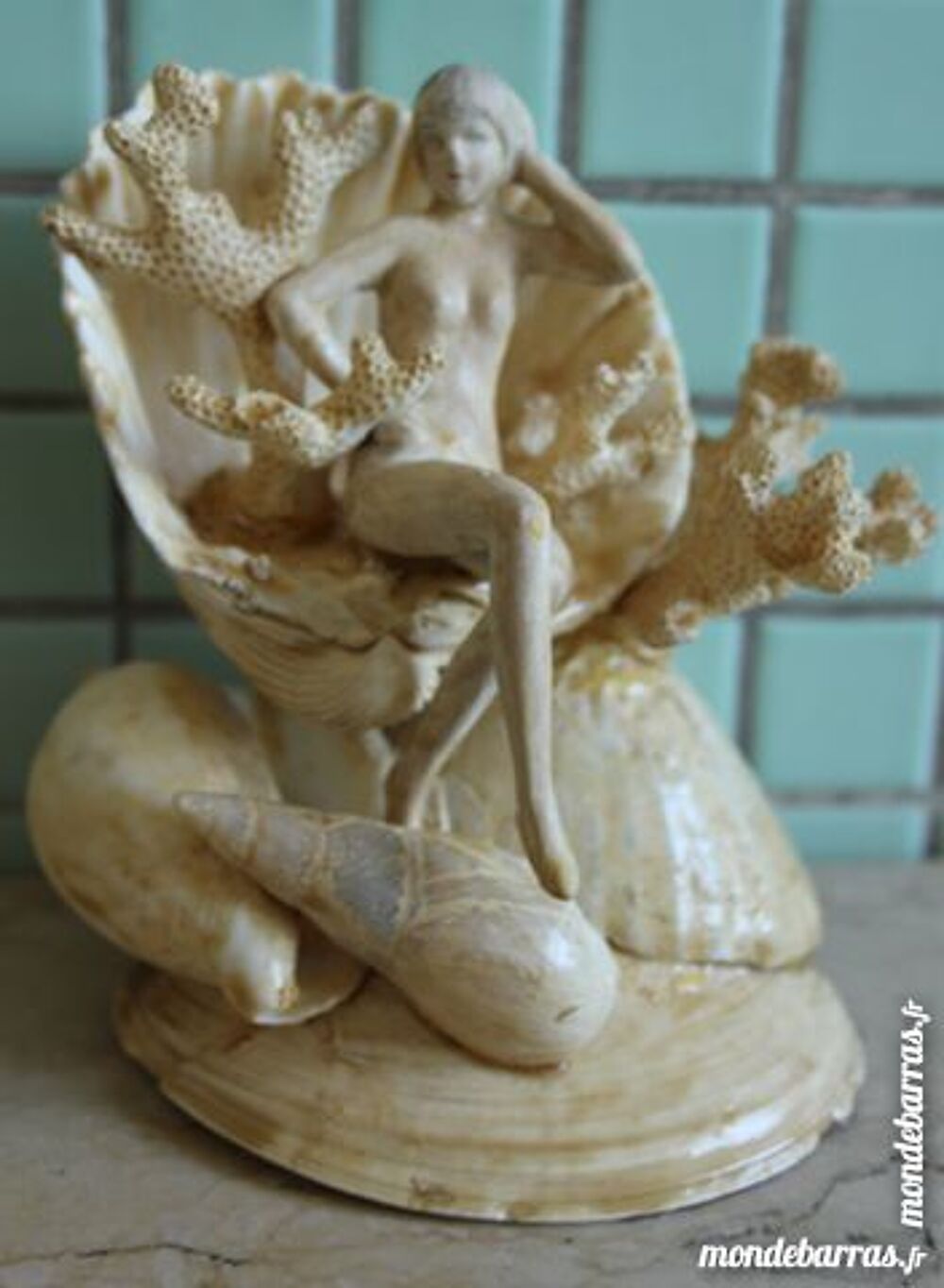 Baigneuse Pinup bord de mer 1930 coquillages 