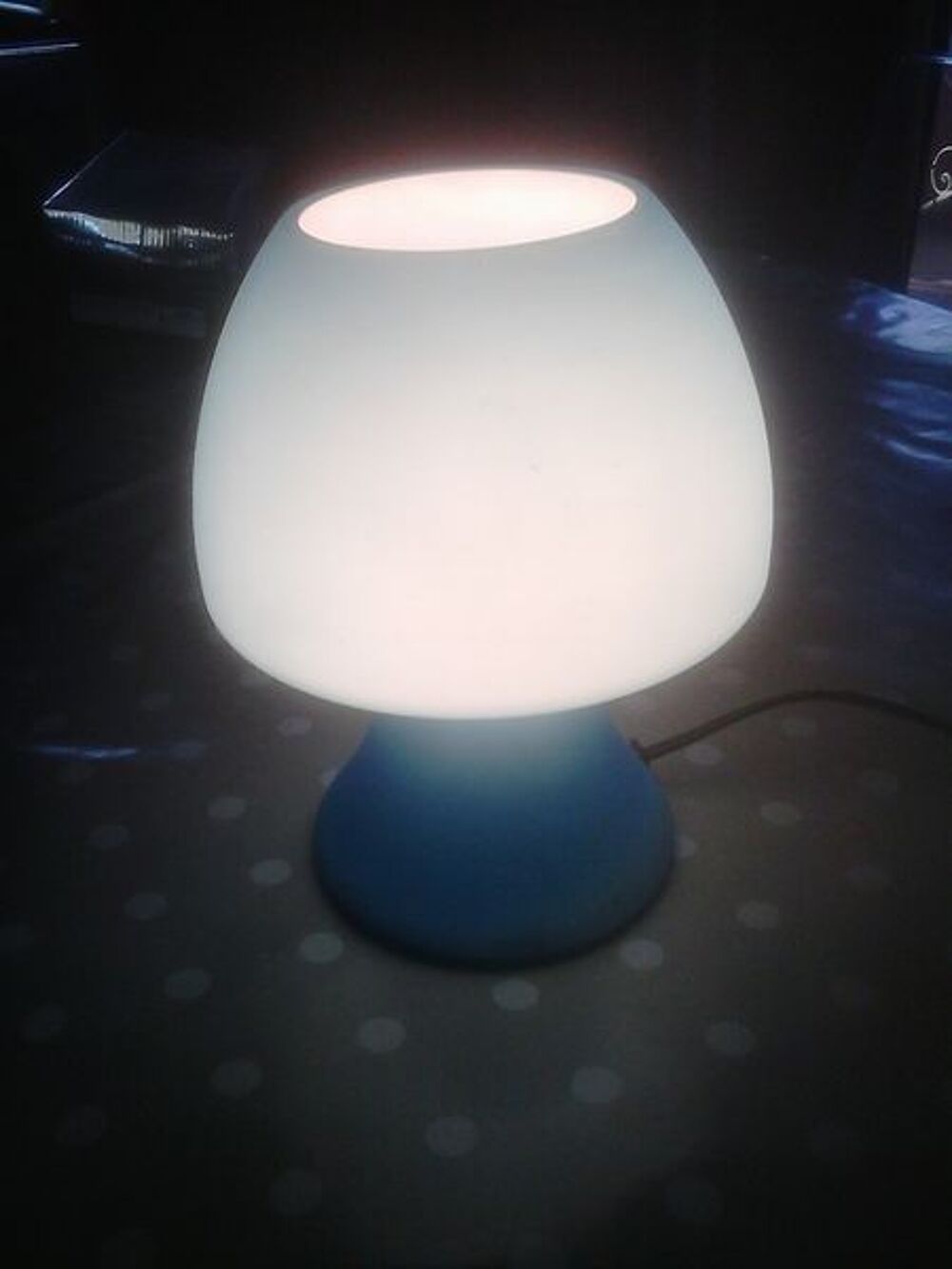 Lampe de chevet en verre bleu Mobilier enfants