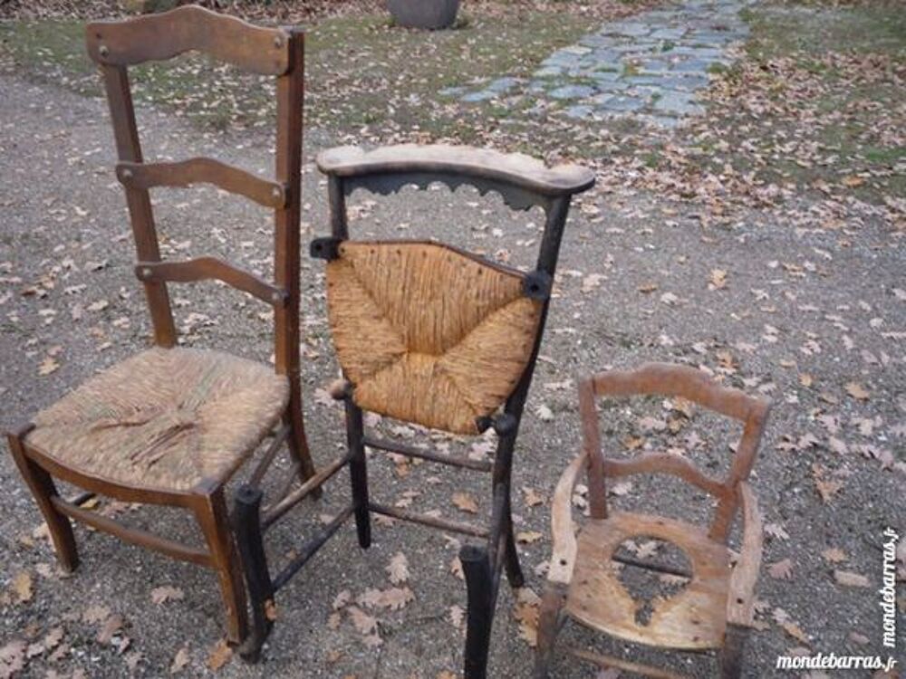 Chaise basse paill&eacute;e /de nourrisse/prie Dieu Meubles