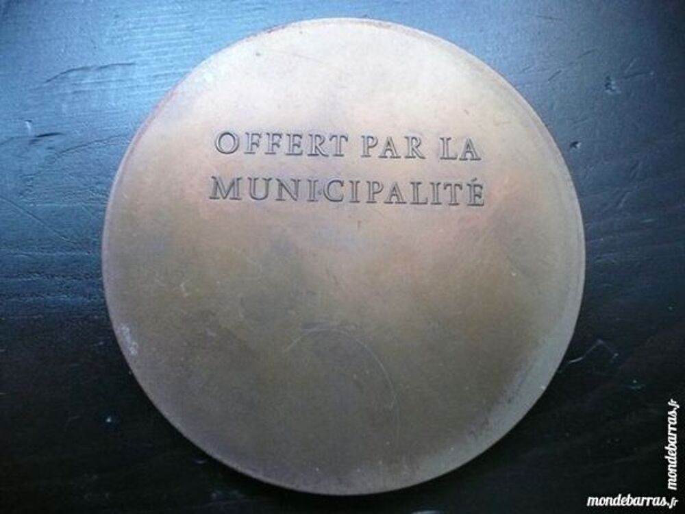 Jolie M&eacute;daille bronze ville Libourne (33) 