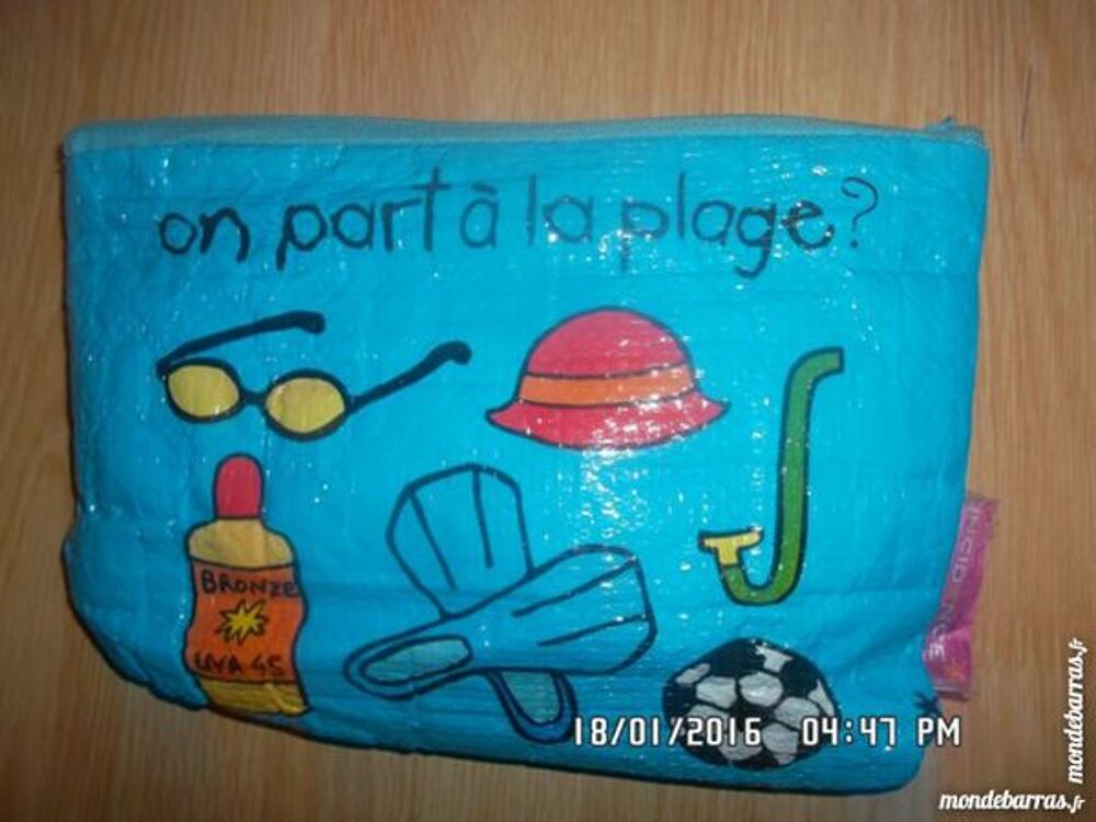 trousse ON PART A LA PLAGE Bijoux et montres