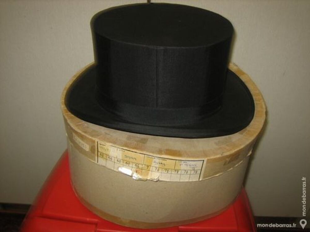 VERITABLE CHAPEAU CLAQUE Vêtements