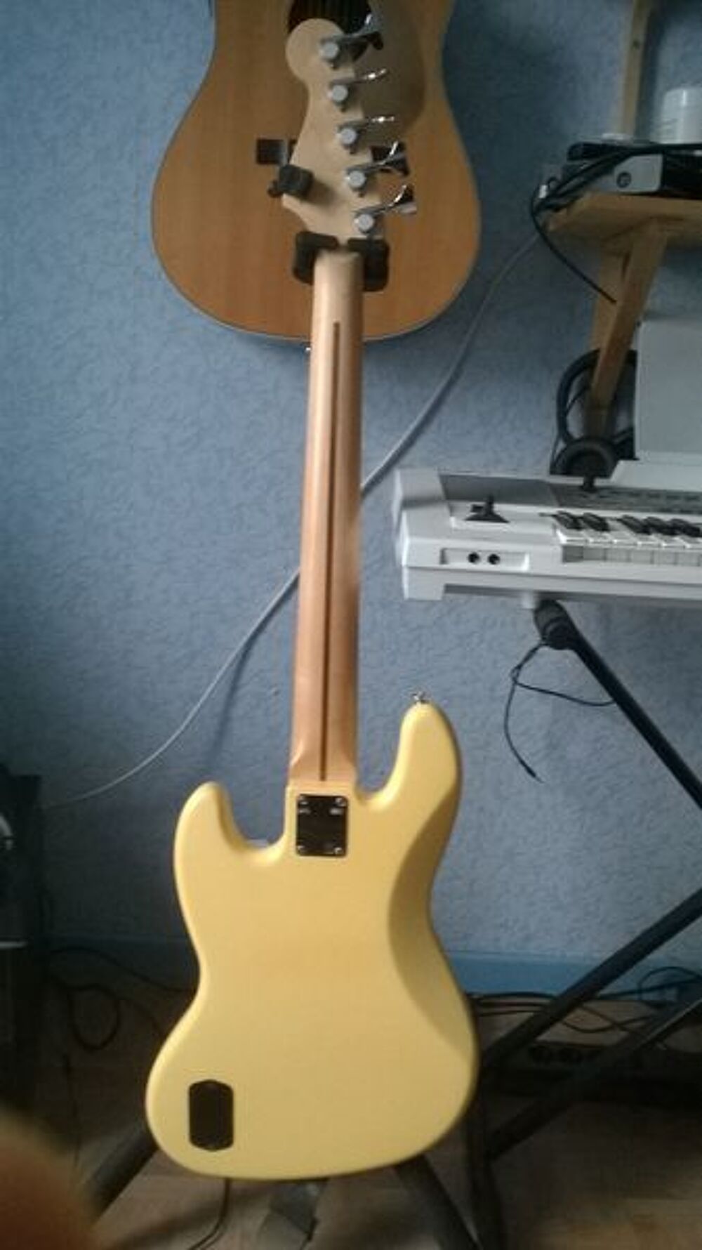 vends basse fender 5 cordes de lux mexico Instruments de musique