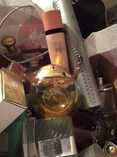 bouteilles de parfum vide 1 Tourmont (39)