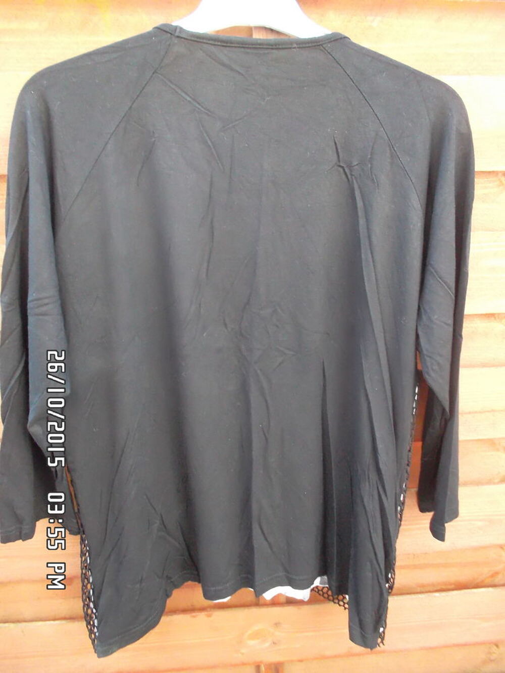 HAUT NOIR ET BLANC*JUSTE 3E*KIKI60230 Vêtements