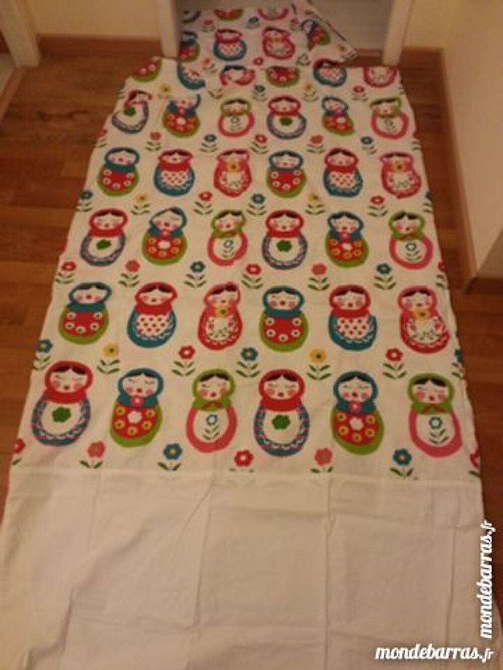 house de couette petit lit fille matrioska Puériculture