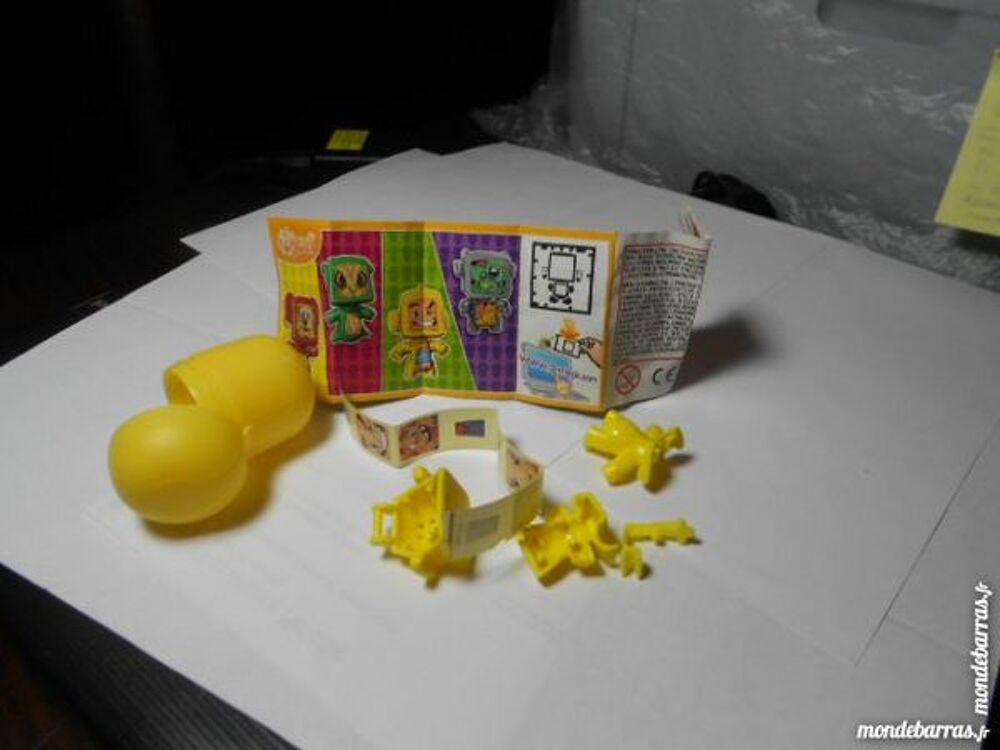 KINDER SURPRISE ROBOT FT040 Jeux / jouets