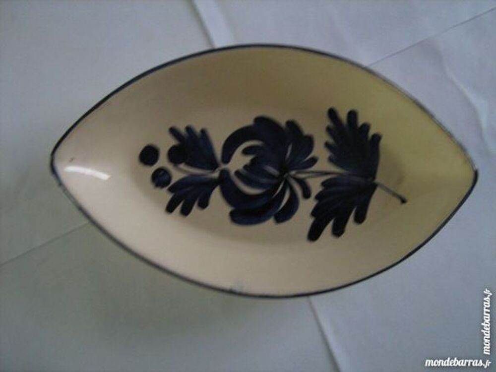 JOLI RAVIER ANCIEN Cuisine