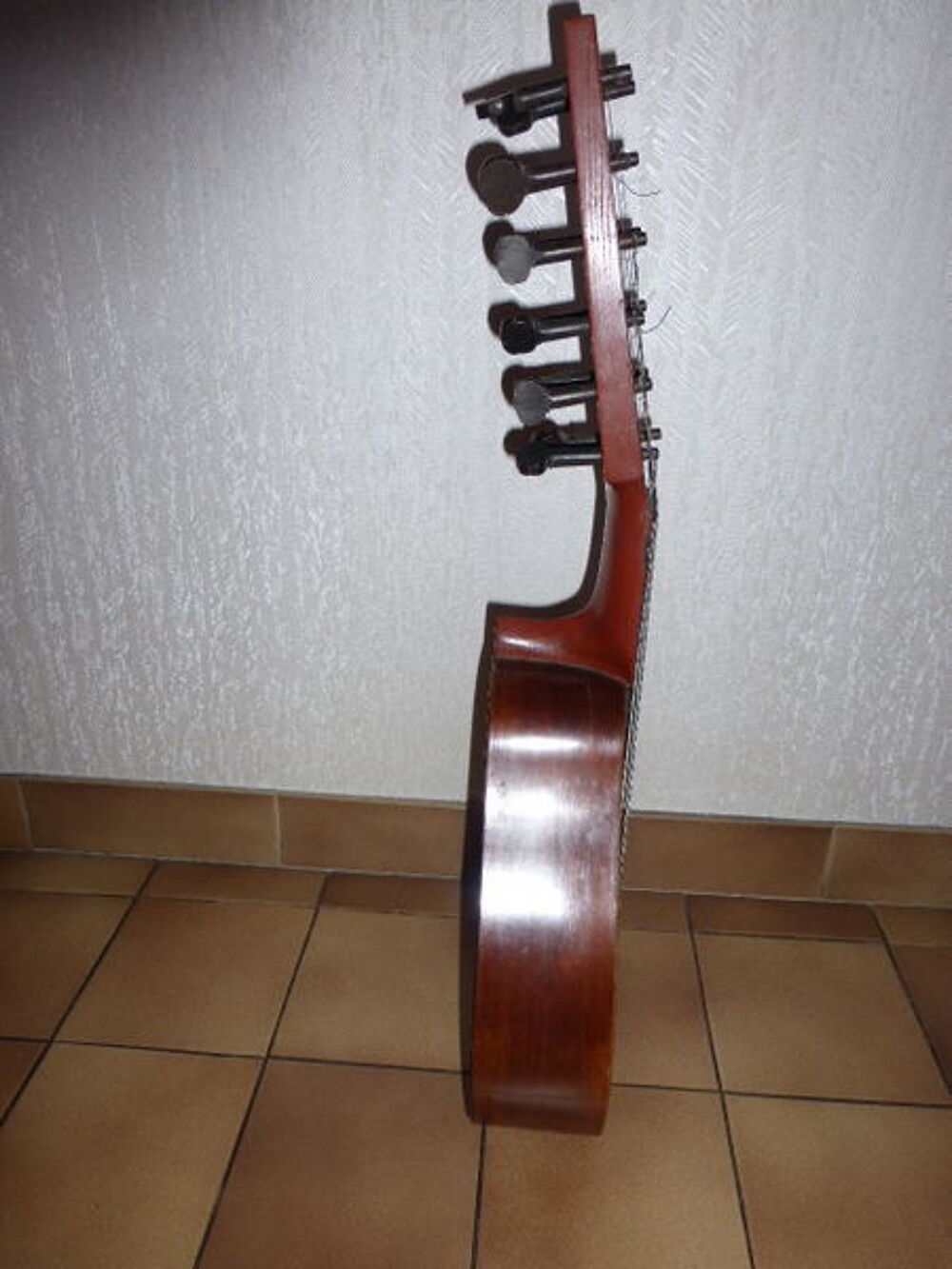 instrument de musique catalan (banduria) Instruments de musique