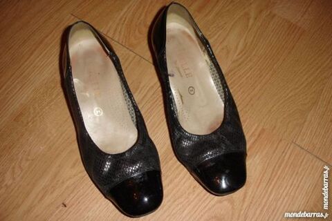 Chaussures cuir noir 10 La Neuveville-devant-Lpanges (88)