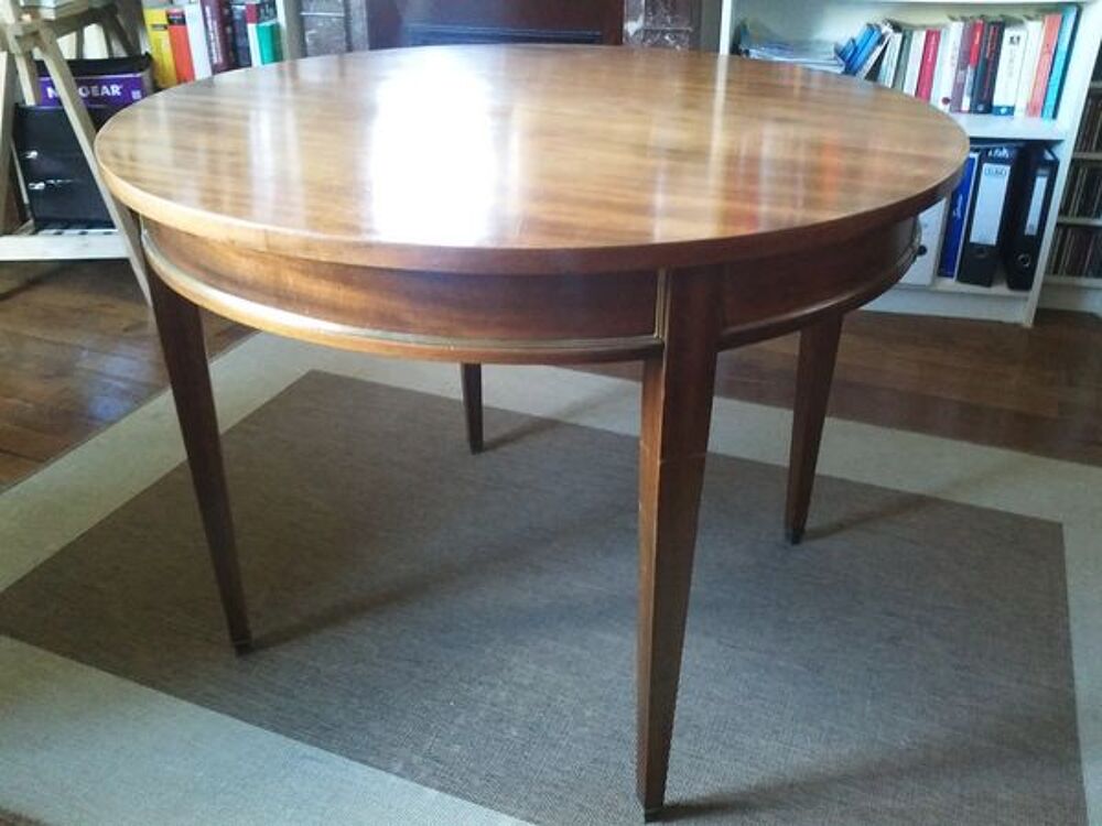 Table ronde &agrave; ceinture Style Louis XII 19&egrave;me Meubles