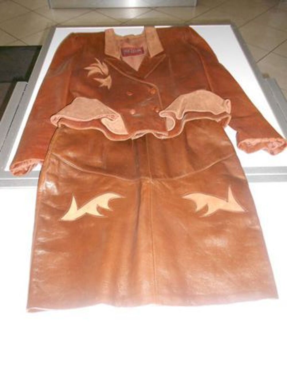 Lot de v&ecirc;tements en cuir Vêtements
