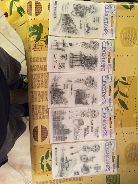 Tampons clair scrabooking  4 Bruy�res-sur-Oise (95)