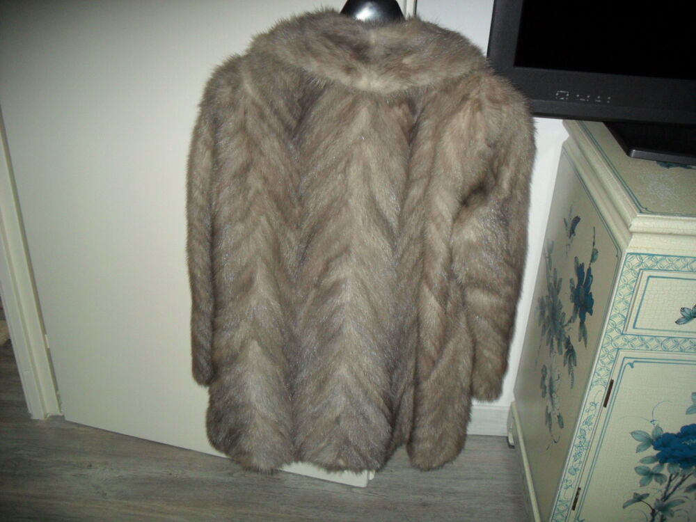 VESTE EN VERITABLE VISON Vêtements