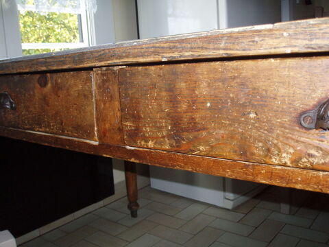 Table de cuisine 20 Saint-Hilaire (38)