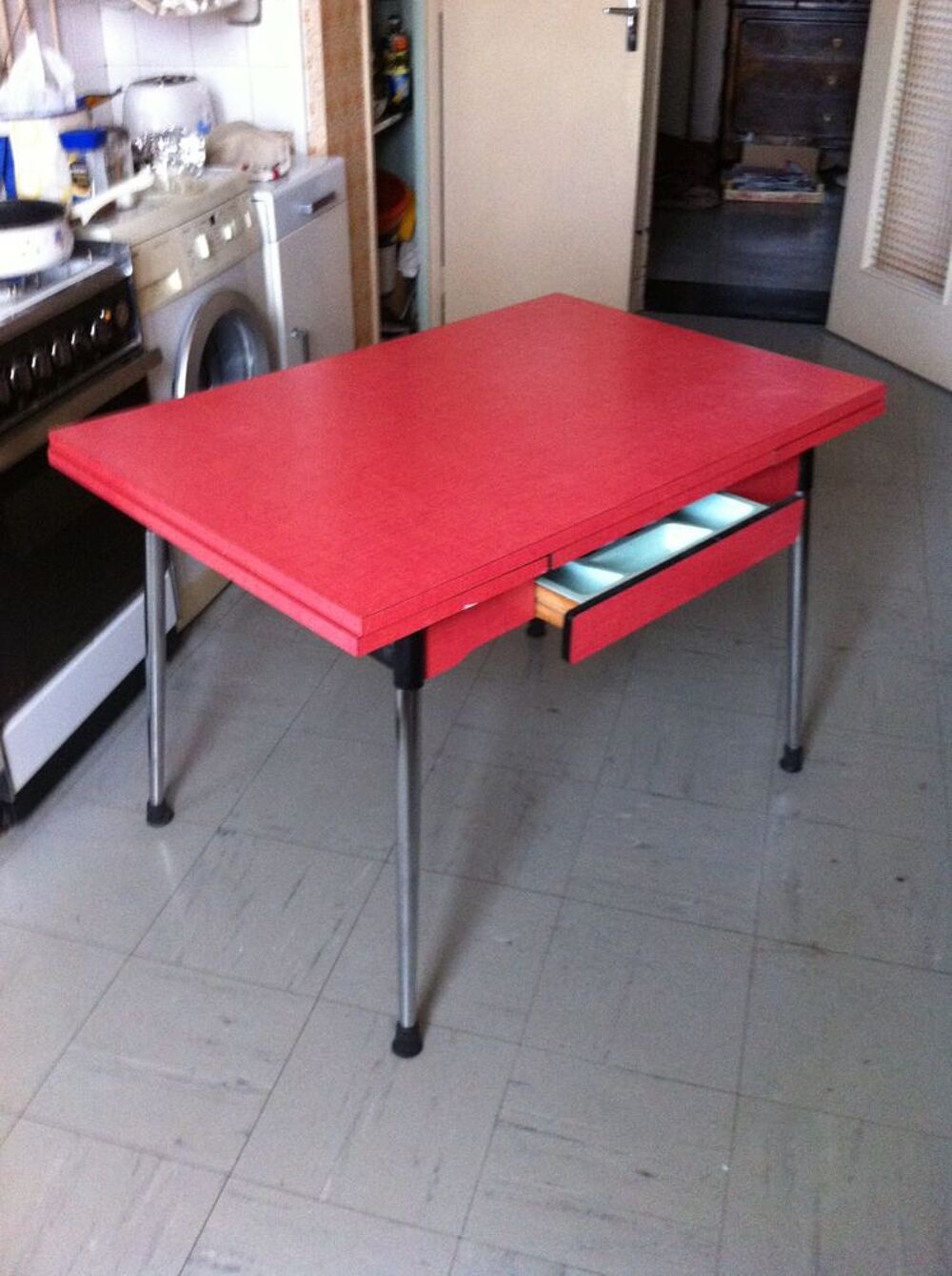 Table moderniste formica rouge cuisine s&eacute;jour Meubles