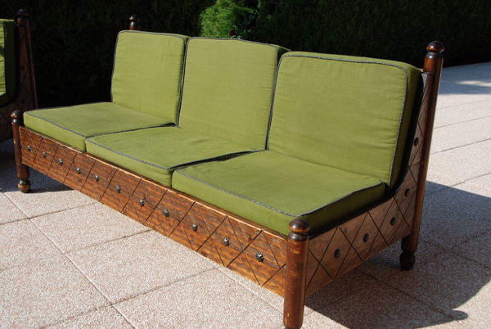 Banquette avec 1 fauteuil et une table de salon Meubles