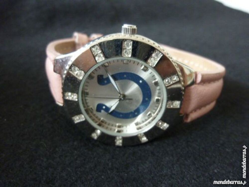 INDIANAPOLIS COLTS PC21J montre analogique DIV0505 Bijoux et montres