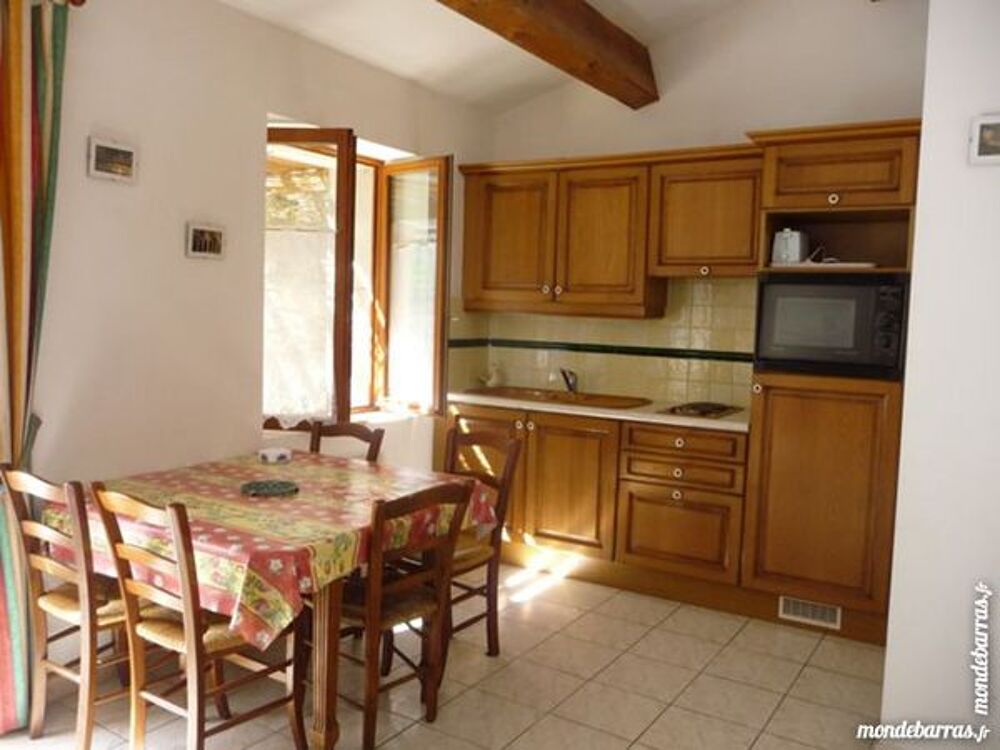   Maison situe dans le Languedoc  BEAUFORT Languedoc-Roussillon, Beaufort (34210)