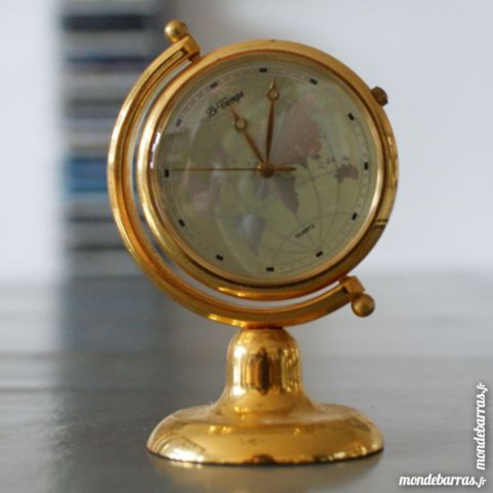 Montre de bureau mappemonde Décoration