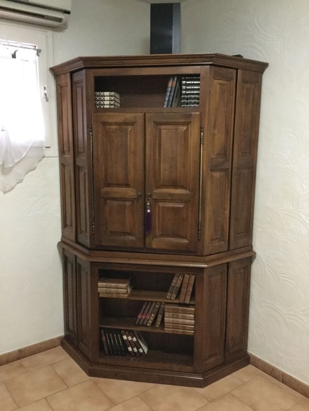 Meuble TV/HIFI en noyer massif Meubles