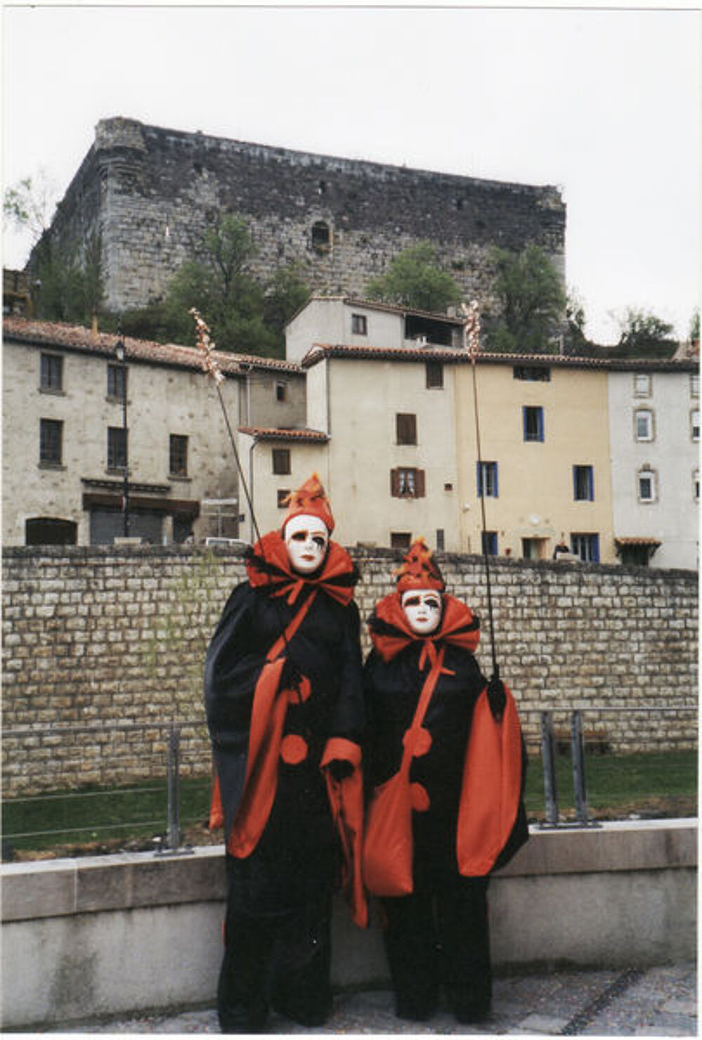 v&eacute;ritable costume de f&eacute;cos Vêtements