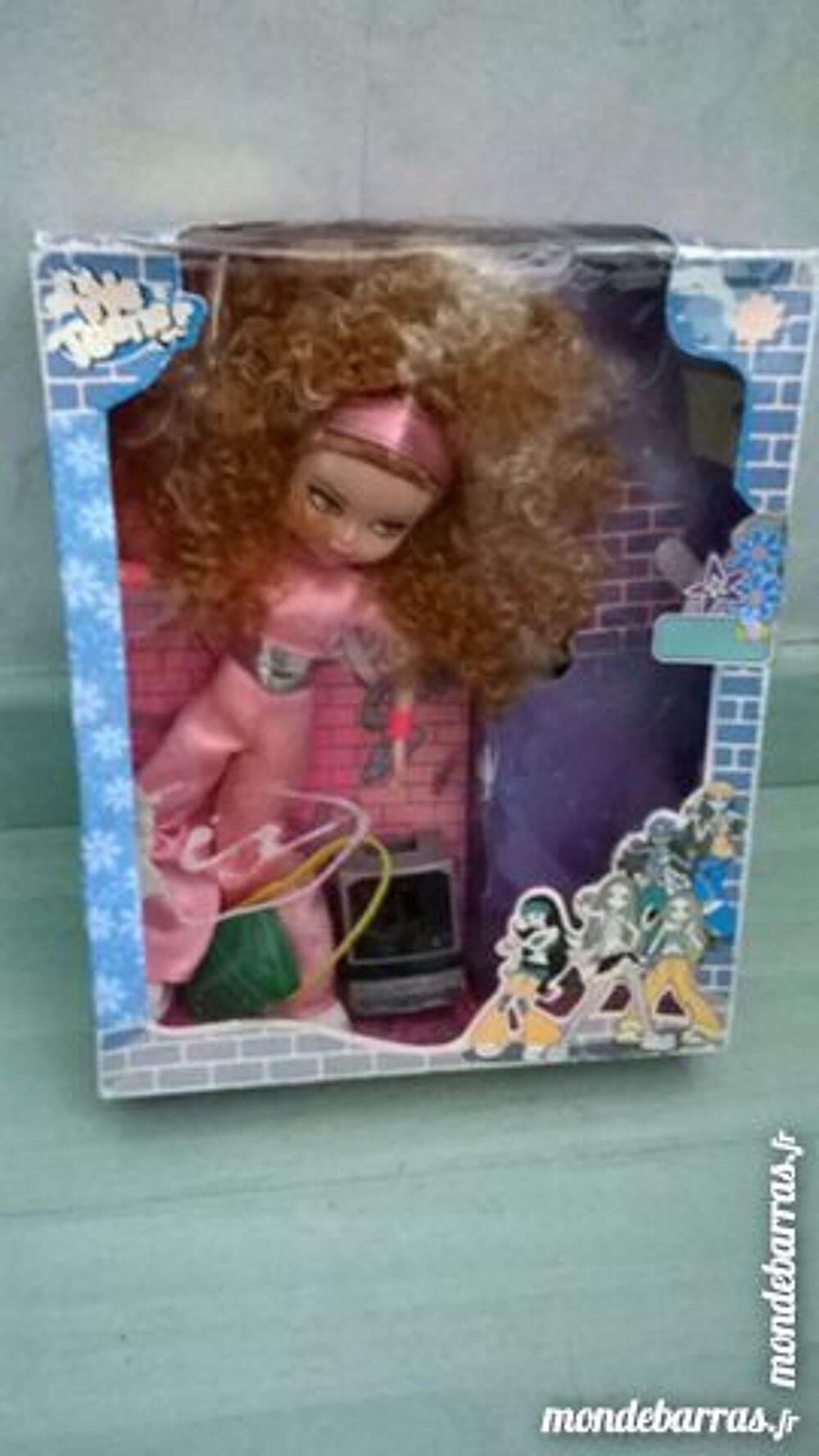 Poup&eacute;e neuve Jeux / jouets